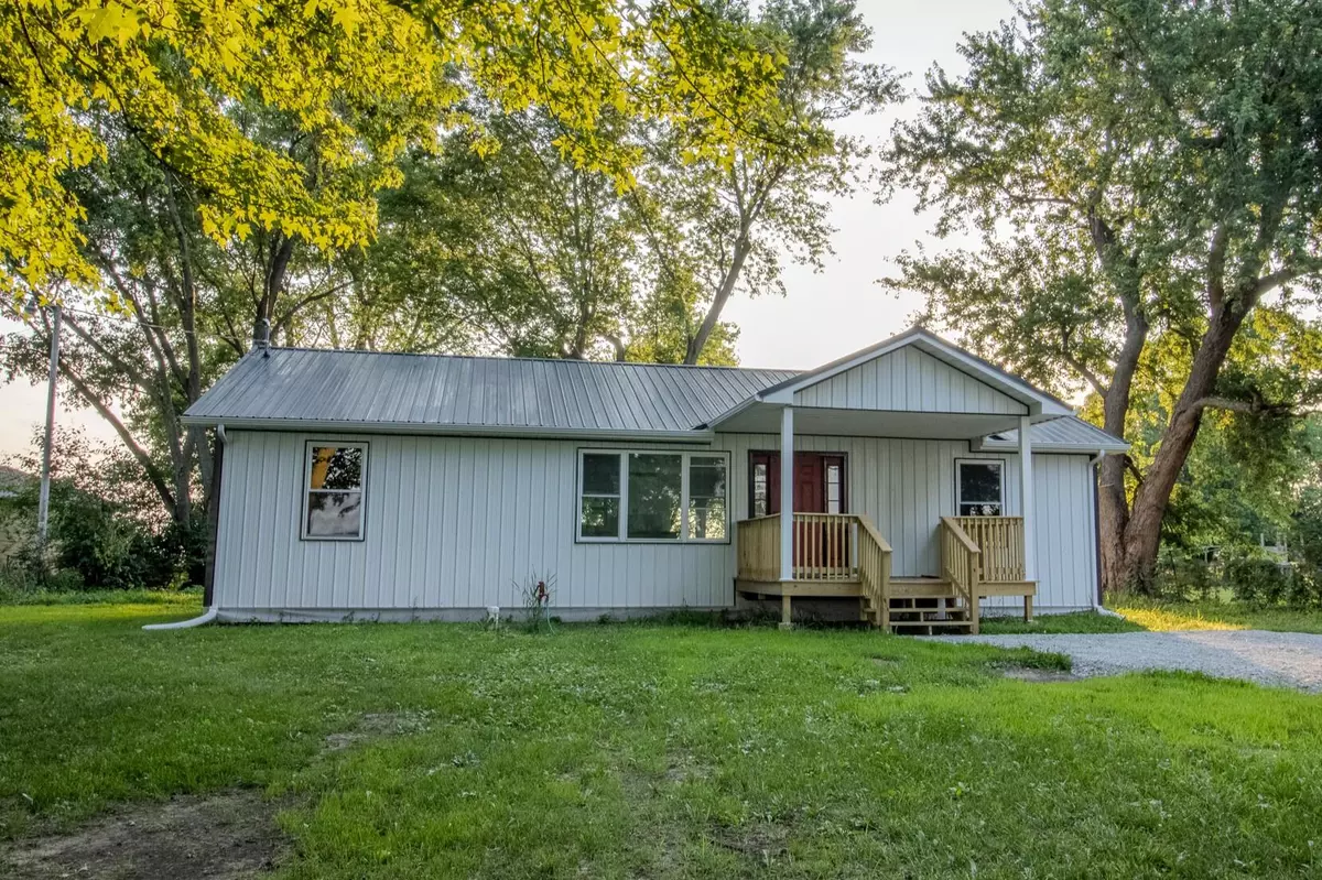 Knox, IN 46534,1615 N 300