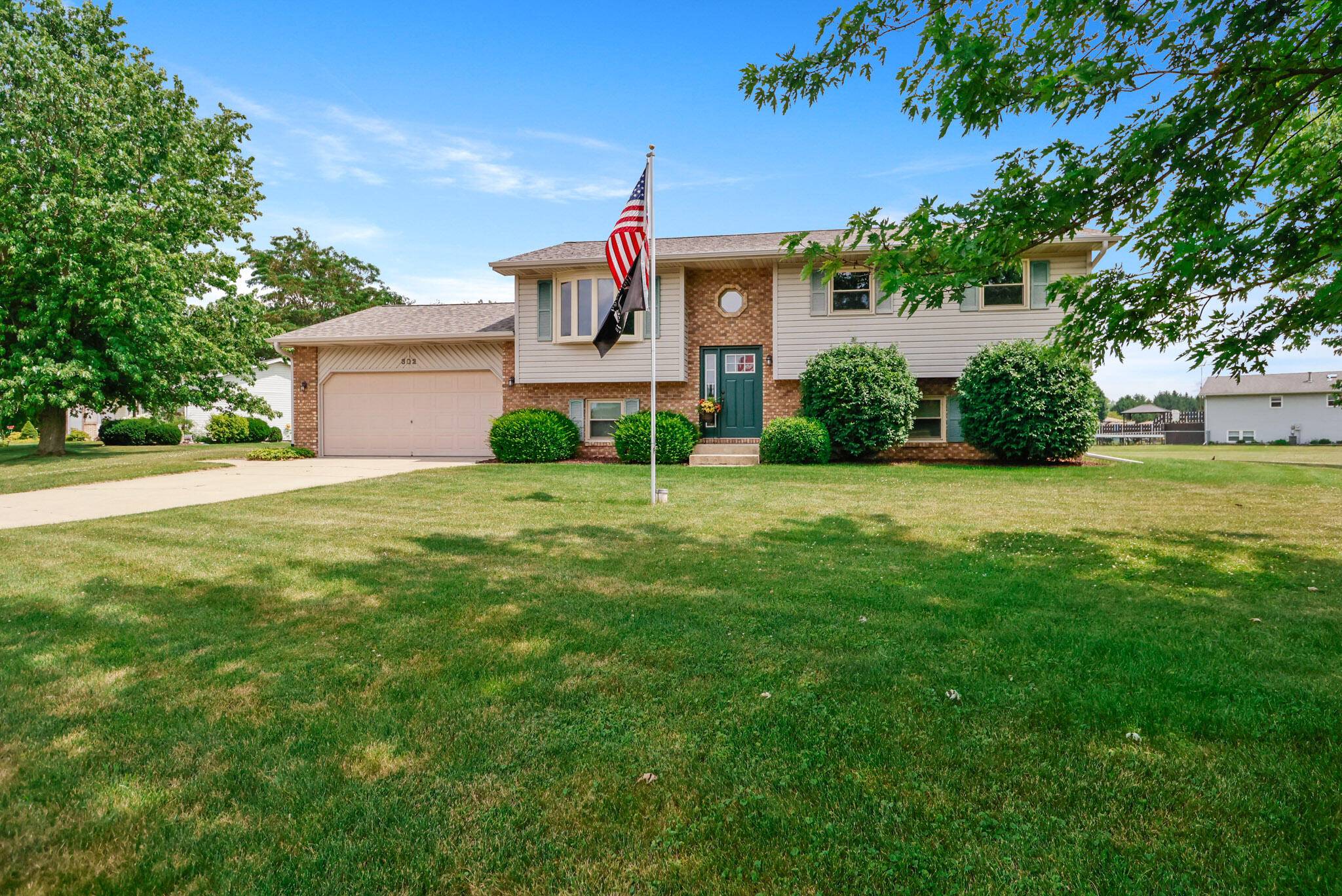 Valparaiso, IN 46383,302 Elkwood CT