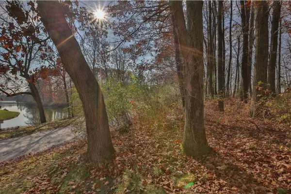 0 Freedom Lake N CT, Valparaiso, IN 46385