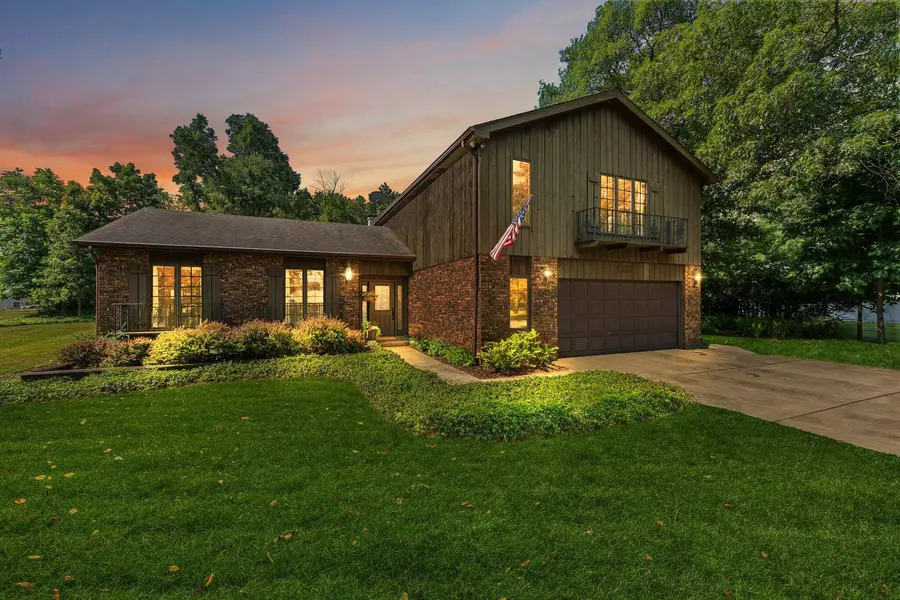 13711 Lantern DR, St. John, IN 46373