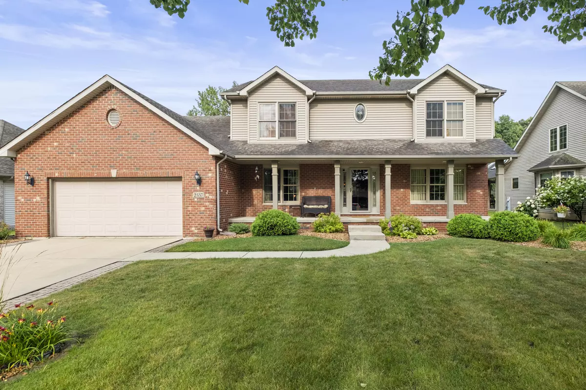 Dyer, IN 46311,2557 Howard Castle DR