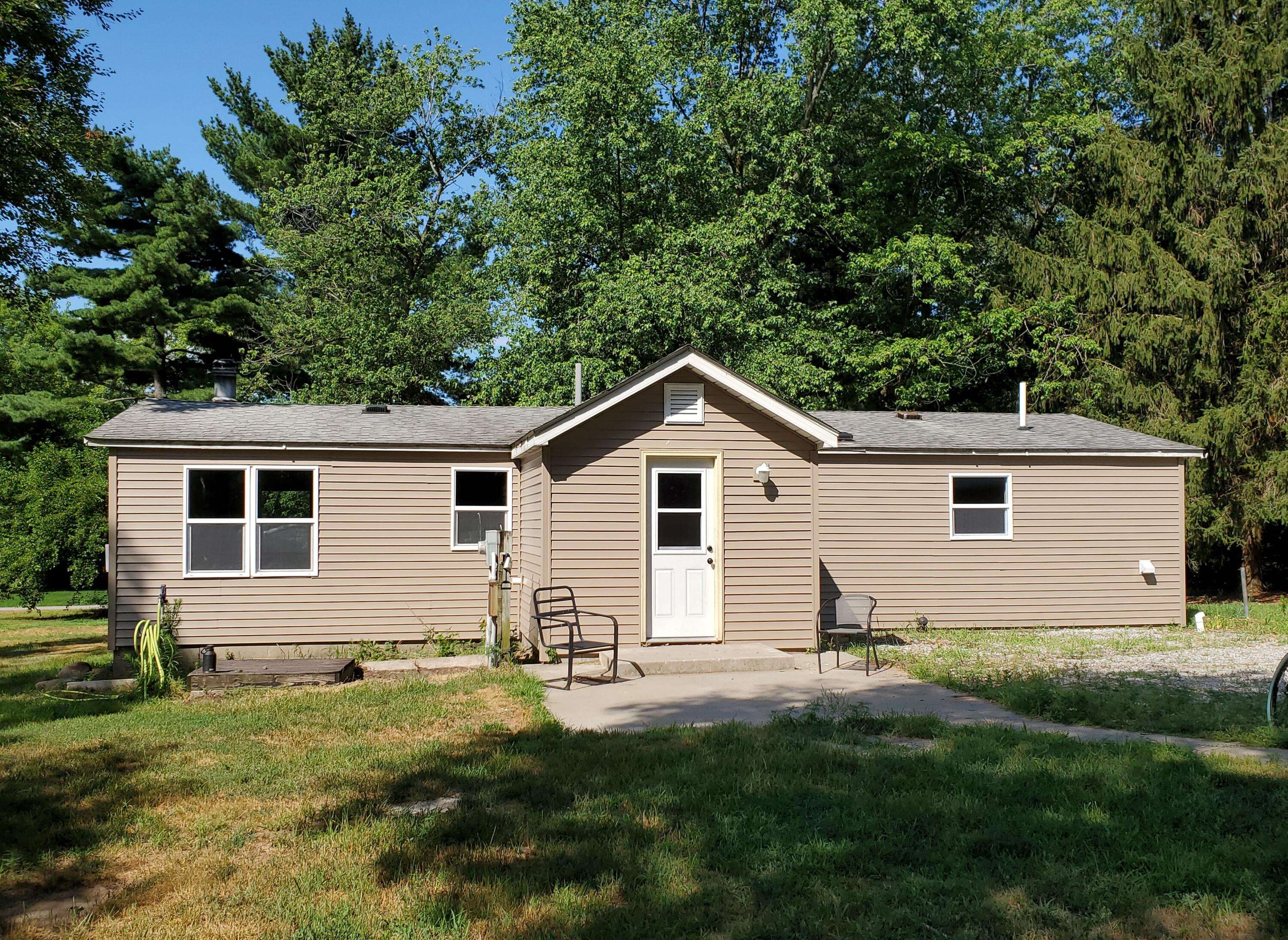 4345 Fifth ST, Fair Oaks, IN 47943