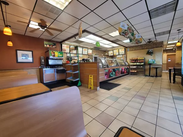 Valparaiso, IN 46383,1710 E Lincolnway