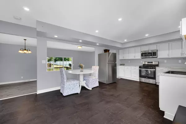 Valparaiso, IN 46385,186 Mallard Pointe DR