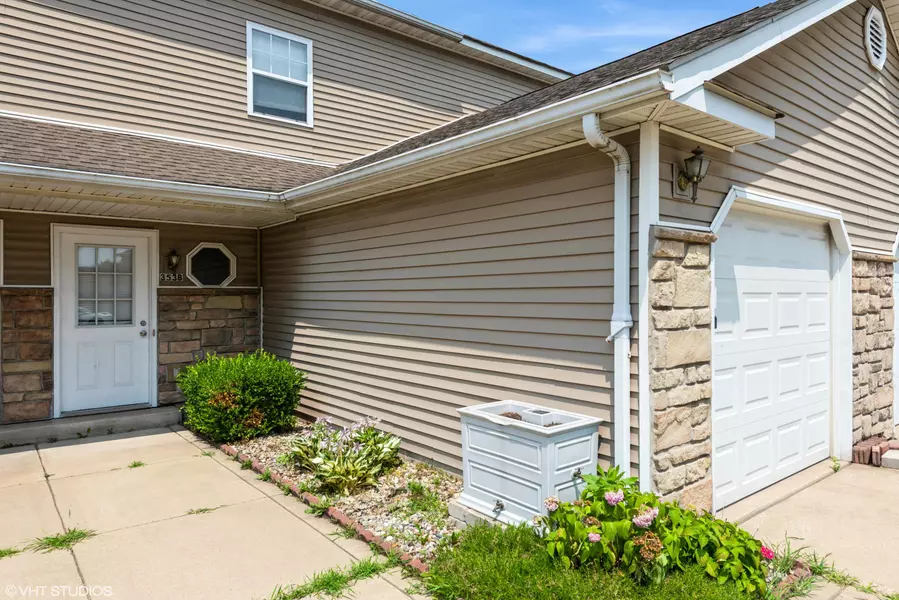 353 S Boo RD #B, Burns Harbor, IN 46304