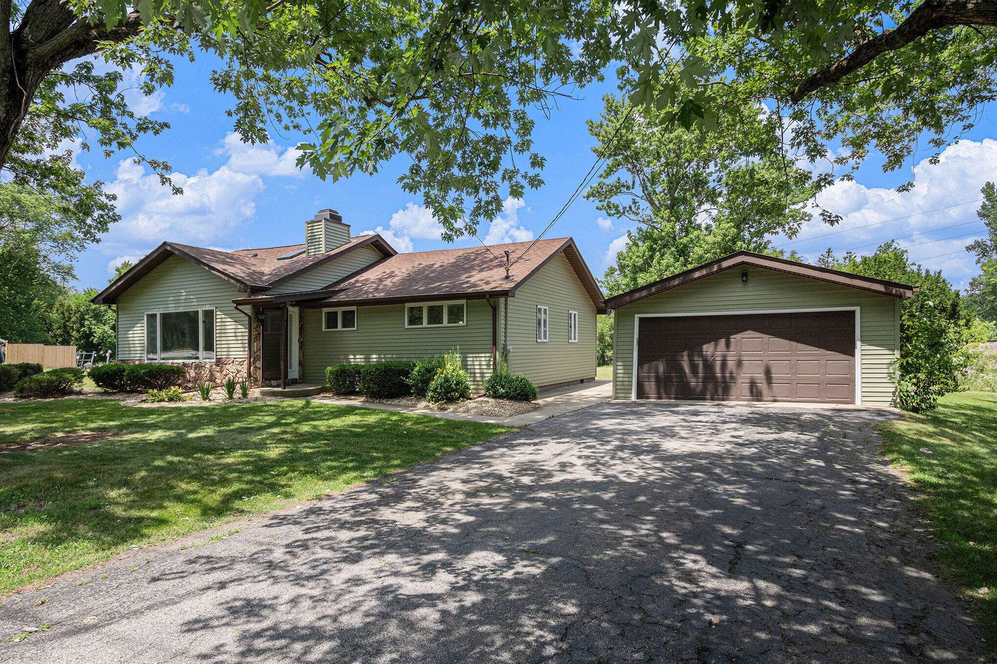 1195 77th AVE, Dyer, IN 46311