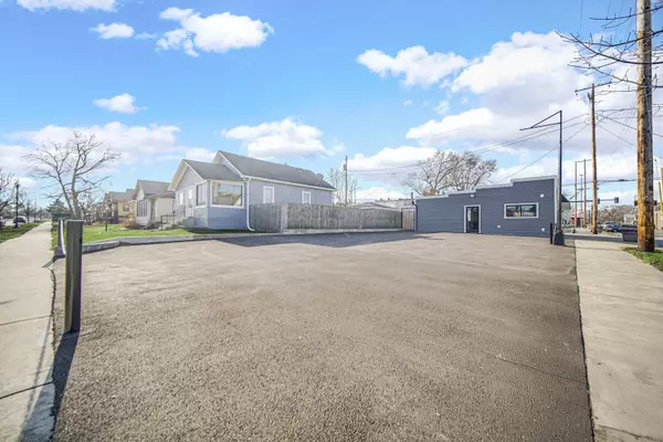 Hammond, IN 46323,2816 Martha ST