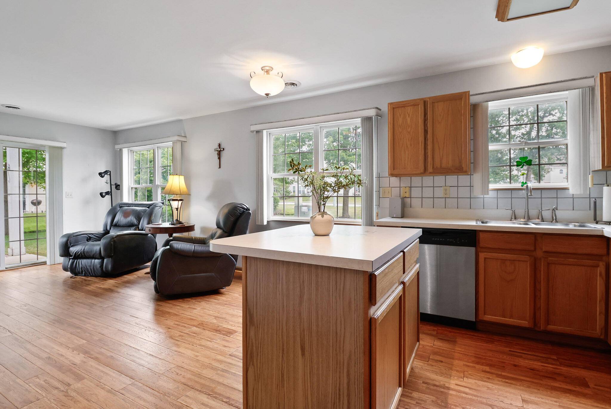 Valparaiso, IN 46385,856 Edgewood Glen DR
