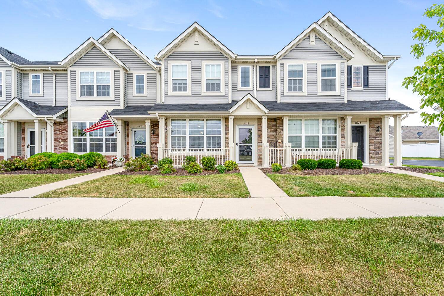 11526 Vermont ST, Crown Point, IN 46307