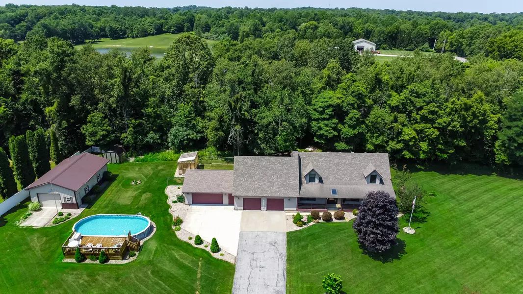10526 W 200, Westville, IN 46391
