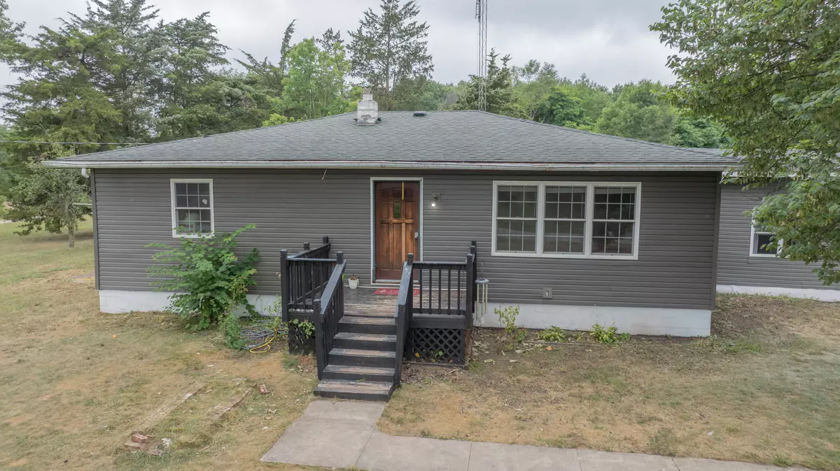 North Judson, IN 46366,7355 S 200 W
