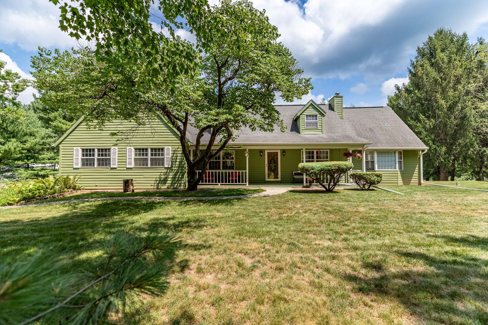 727 N 200, Valparaiso, IN 46383