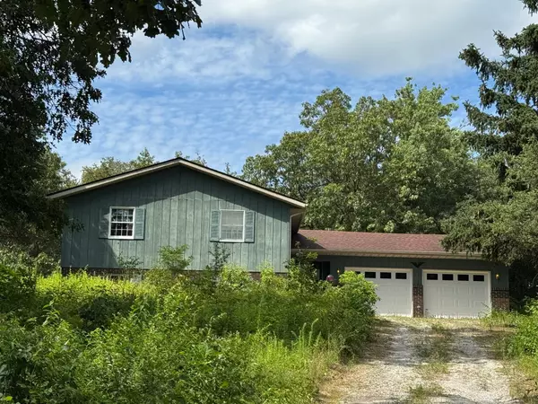 Demotte, IN 46310,6620 Whispering Hills LN