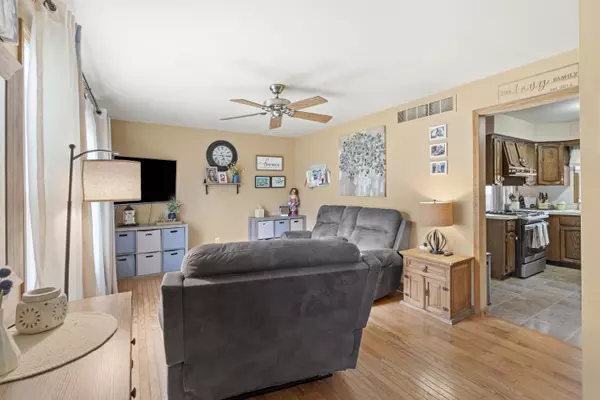 Lowell, IN 46356,637 Joe Martin RD