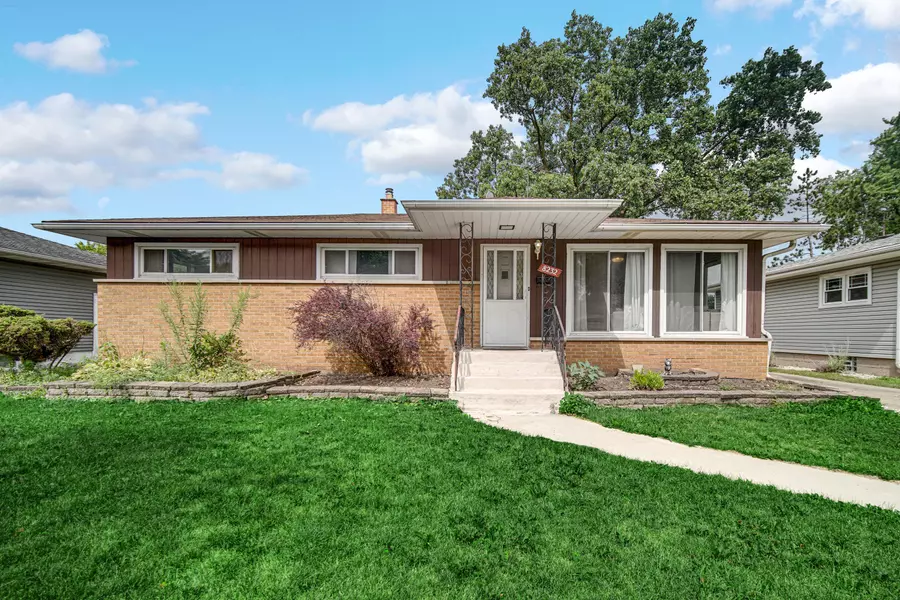 8232 Howard AVE, Munster, IN 46321
