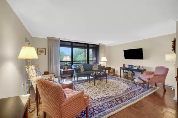 Munster, IN 46321,910 Ridge RD #405