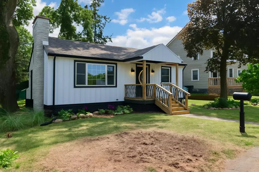 1216 Pennsylvania AVE, La Porte, IN 46350