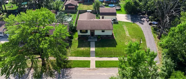 246 Crestwood DR, Hobart, IN 46342