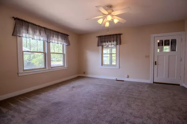 Knox, IN 46534,603 S Main ST