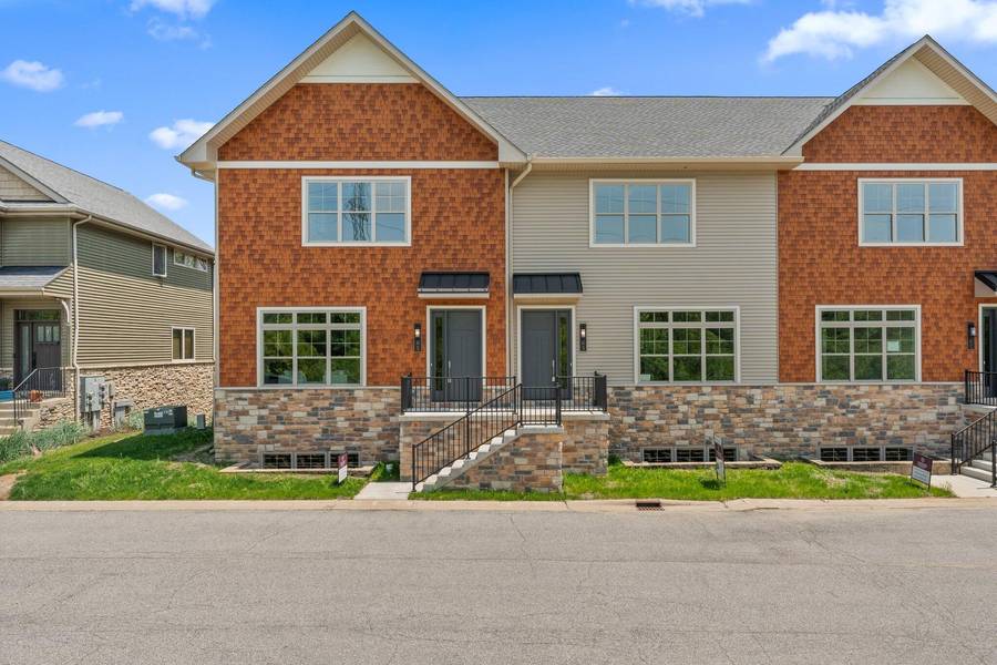59 Sanctuary DR, Valparaiso, IN 46385