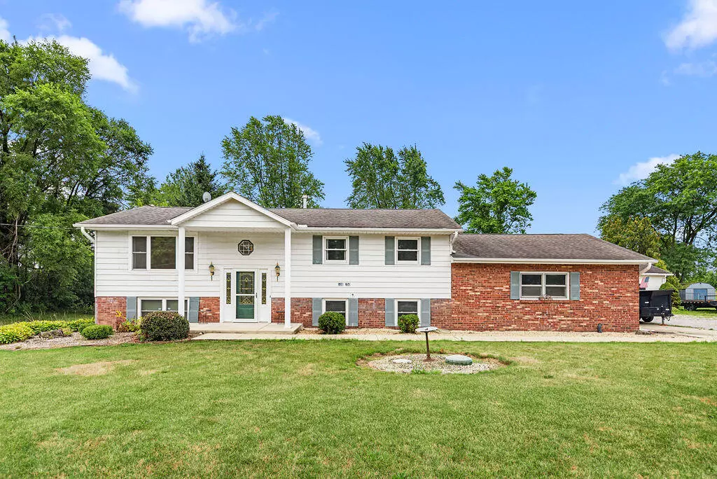 Hebron, IN 46341,566 W 250