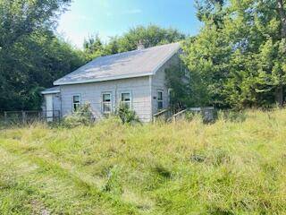 1609 Isaac Walton RD, Shelby, IN 46377