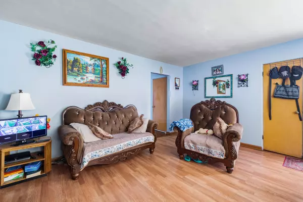 East Chicago, IN 46312,5015 Homerlee AVE