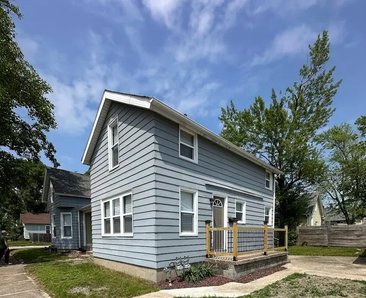 702 York ST #B, Michigan City, IN 46360