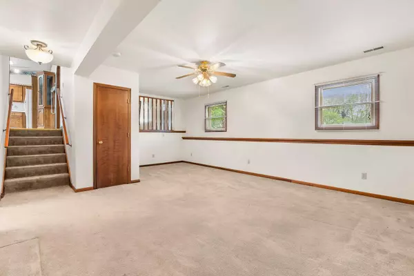 Portage, IN 46368,2209 Poinsettia ST