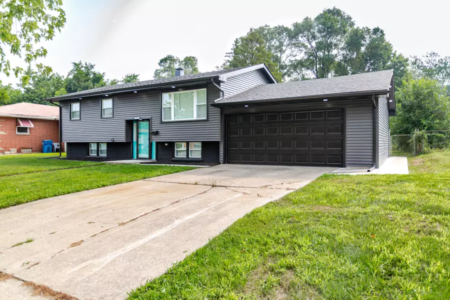 1735 Hendricks ST, Gary, IN 46404