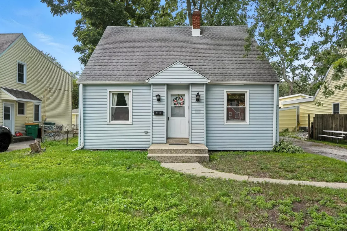 Munster, IN 46321,9040 W Delaware Pkwy