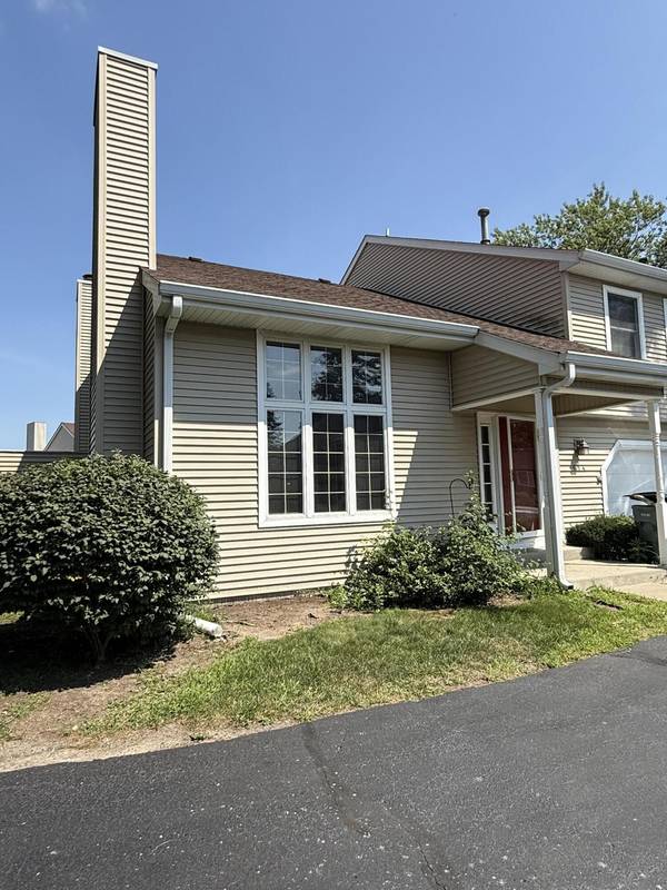614 Glade PL, Valparaiso, IN 46383