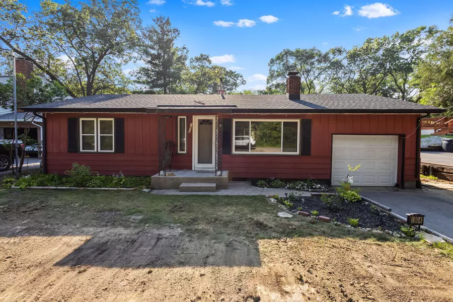 1804 Oakridge ST, Portage, IN 46368