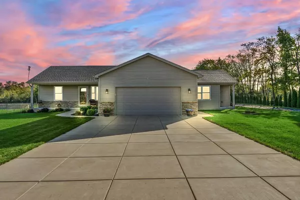 15671 Truman ST, Lowell, IN 46356