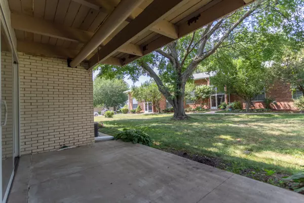 Michigan City, IN 46360,911 Birch Tree LN