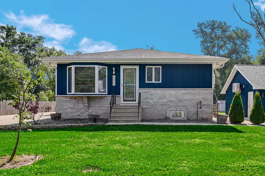9131 Spring ST, Highland, IN 46322