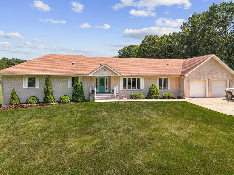 1251 N Mineral Springs RD, Chesterton, IN 46304