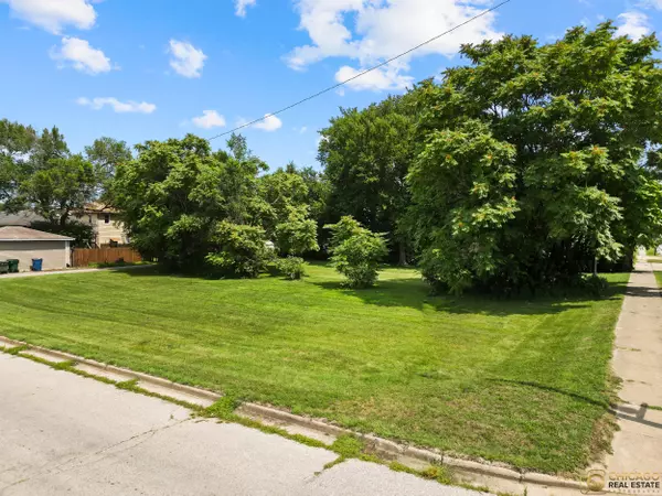 Hammond, IN 46320,909 Conkey ST