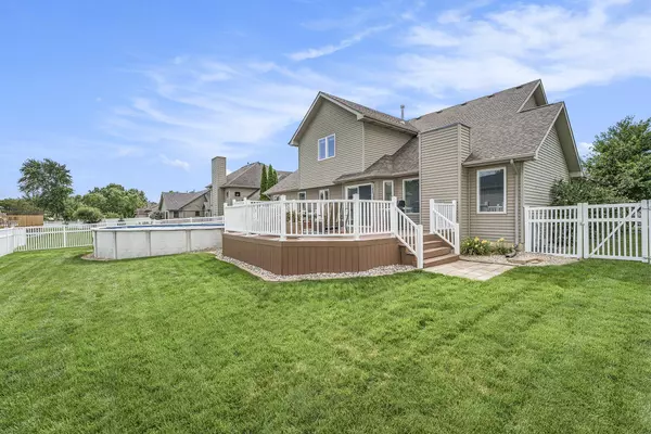 Dyer, IN 46311,9543 Beall ST