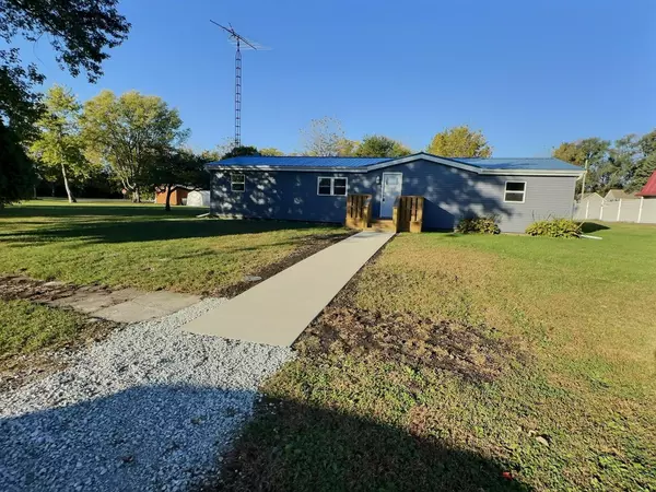 306 S Chestnut ST, Earl Park, IN 47942