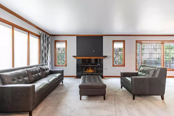 Munster, IN 46321,8407 Beech AVE