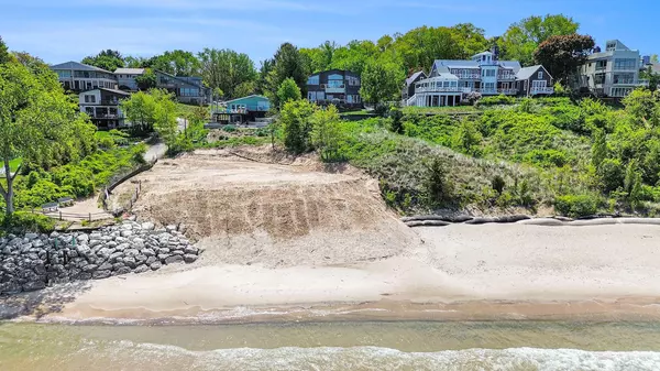 Michiana, MI 49117,4281 Lake Shore DR