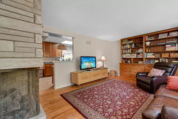 Ogden Dunes, IN 46368,28 Woodland TRL