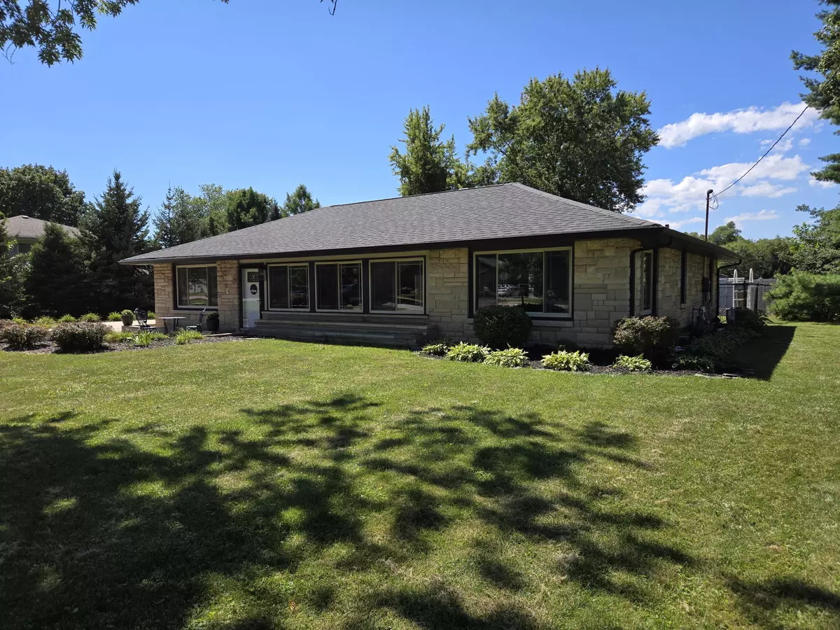 Chesterton, IN 46304,1730 S 11th ST