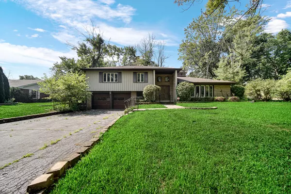 Dyer, IN 46311,924 Quinn PL