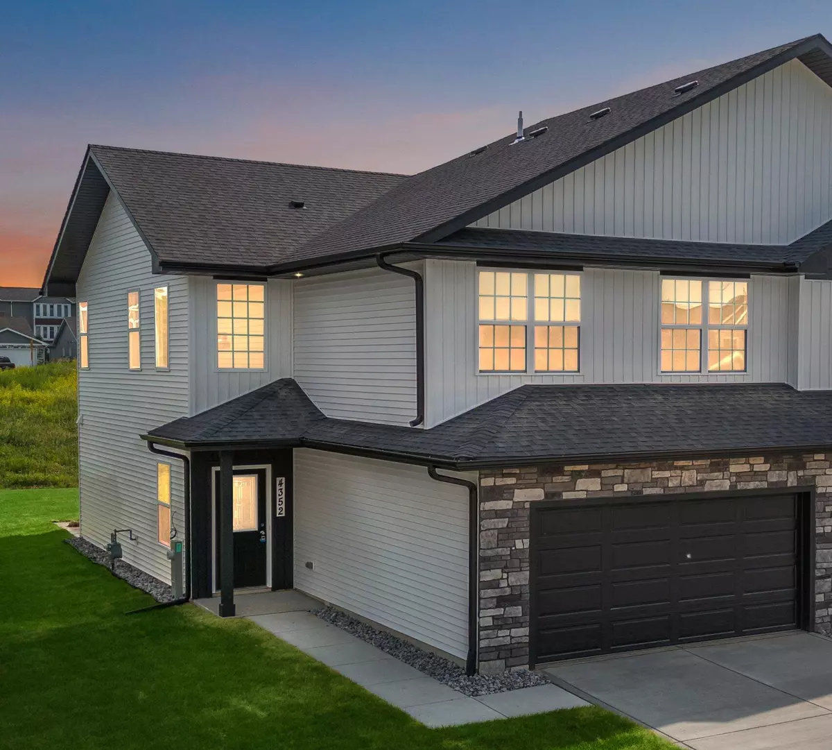Merrillville, IN 46410,4298 W 77th PL