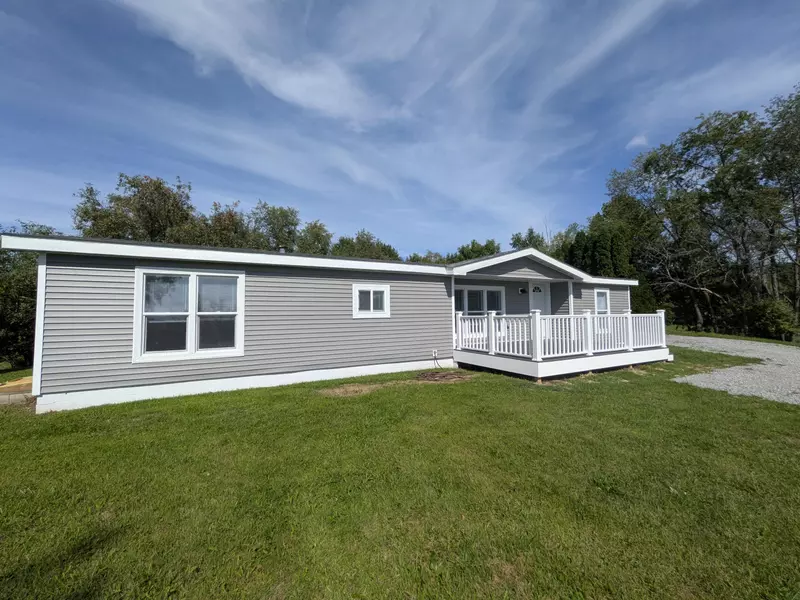 709 W Wilson ST, Hebron, IN 46341