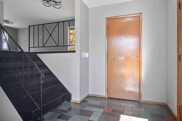 Rensselaer, IN 47978,716 E Stewart DR