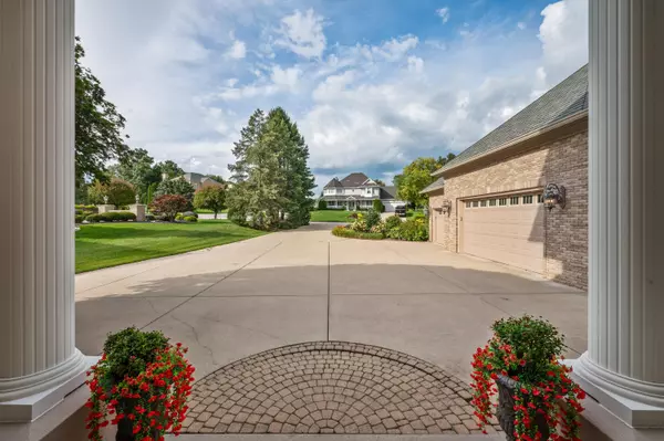 Valparaiso, IN 46385,459 Surrey Hill LN