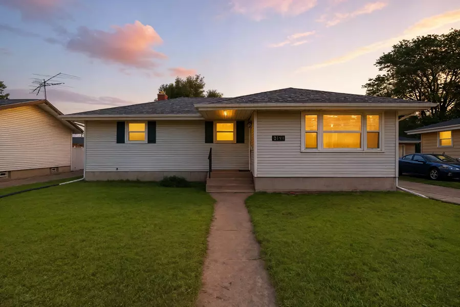 3129 Lois PL, Highland, IN 46322